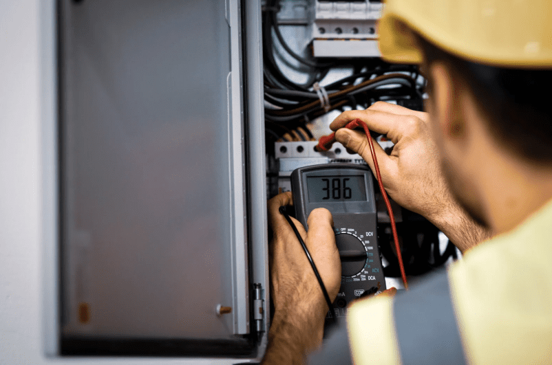 Dringende storingen 24-7 Electricien is altijd bereikbaar